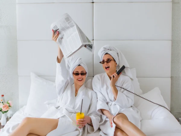 image-cover-in-room-dining-2x